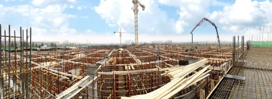 綠愛小鎮共享工廠一期今日圓滿封頂，預計下半年正式投產運營